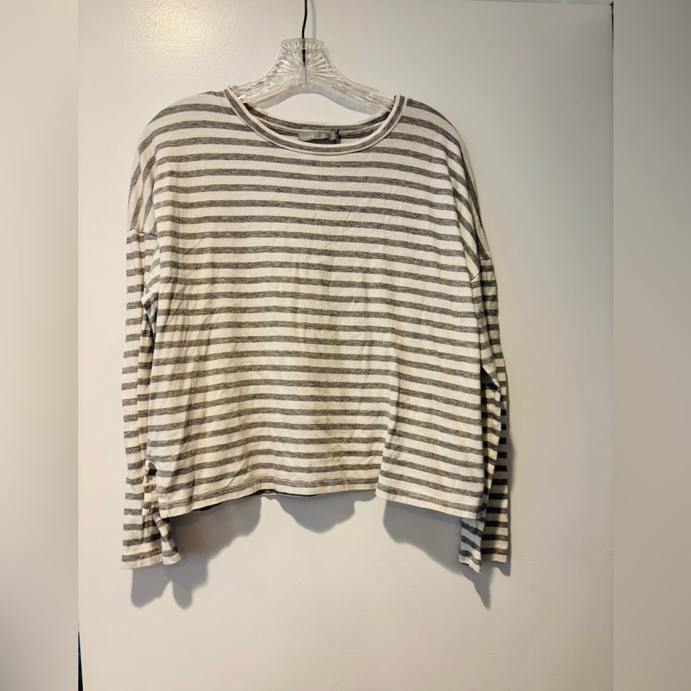 VINCE Gray and White Striped Top, Size Small